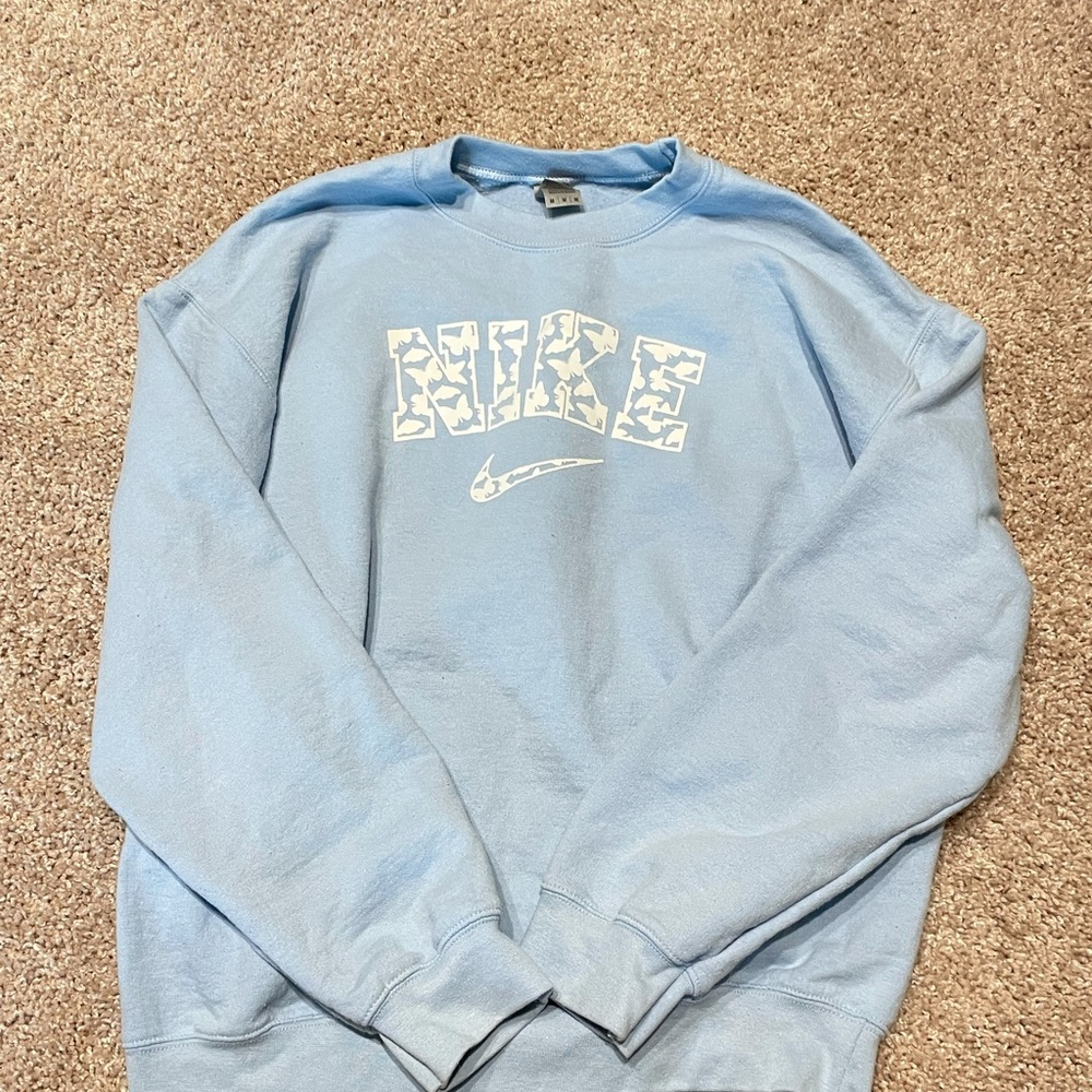 Women’s Crewneck Sweatshirt